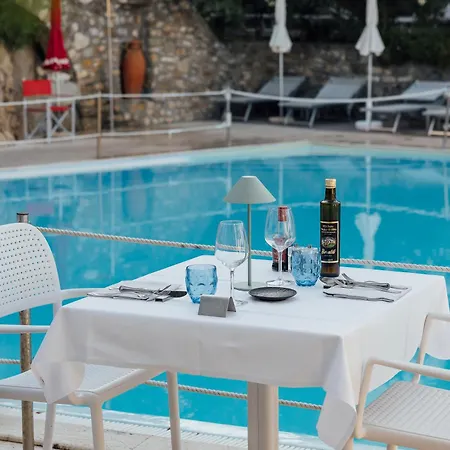 Moresco 酒店 迪亚诺马里纳