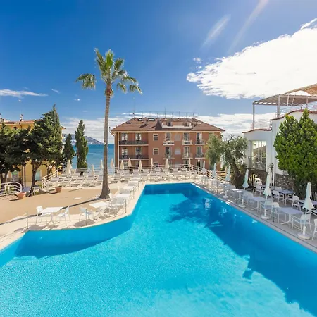Moresco Hotel