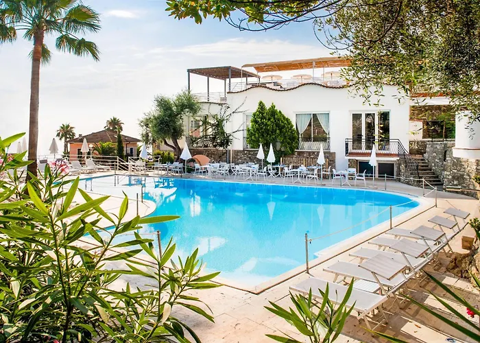 Moresco 3* 迪亚诺马里纳